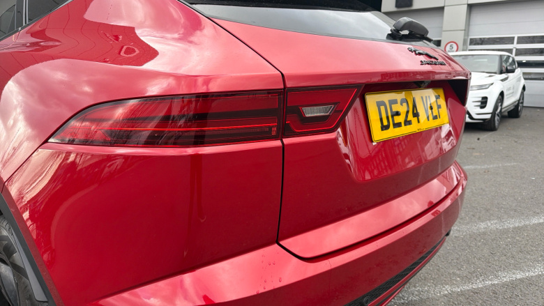 Jaguar E-Pace 2.0 D200 R-Dynamic SE Black 5dr Auto Diesel Estate